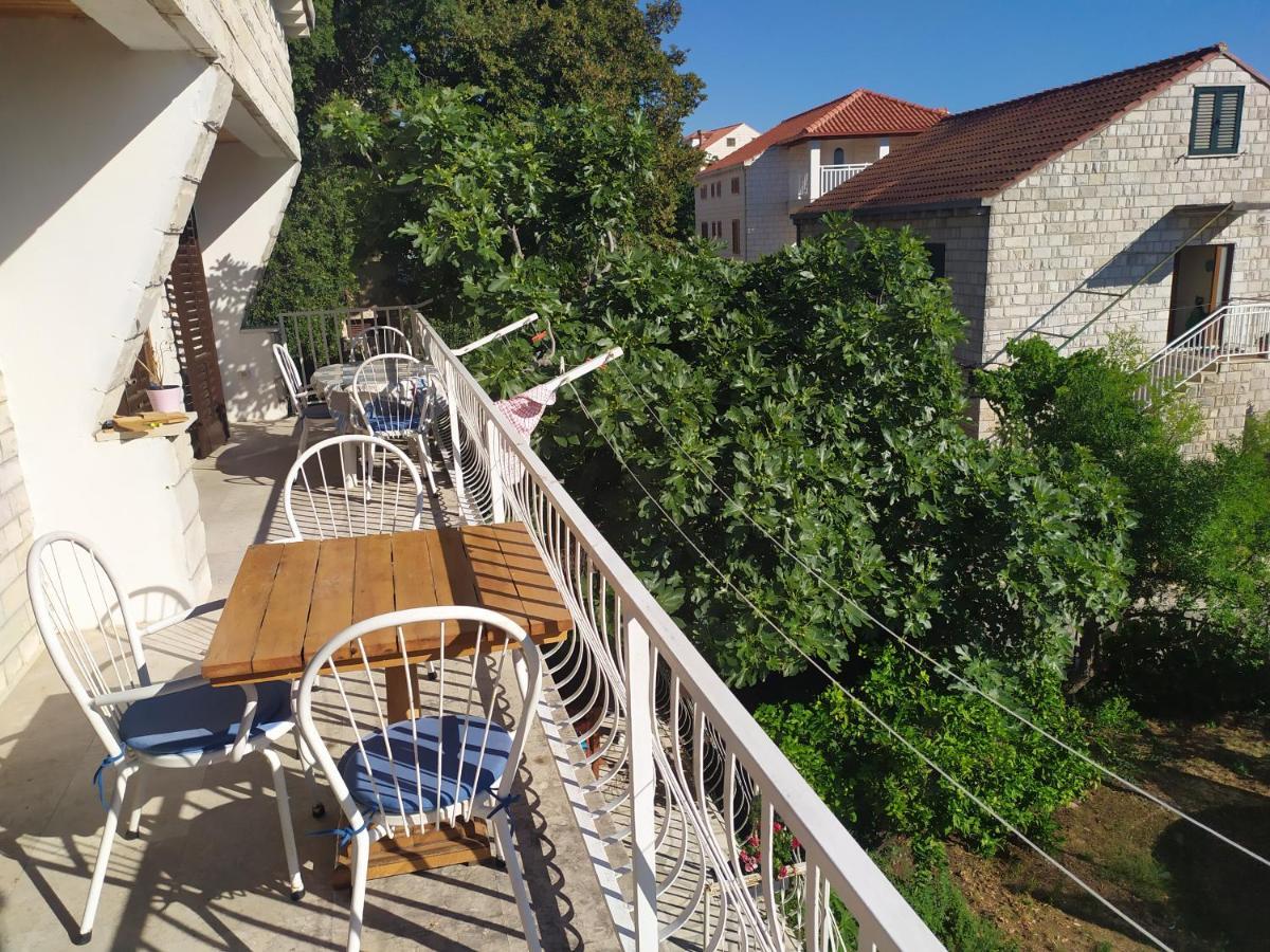 Honey Bee Cavtat Apartment ภายนอก รูปภาพ